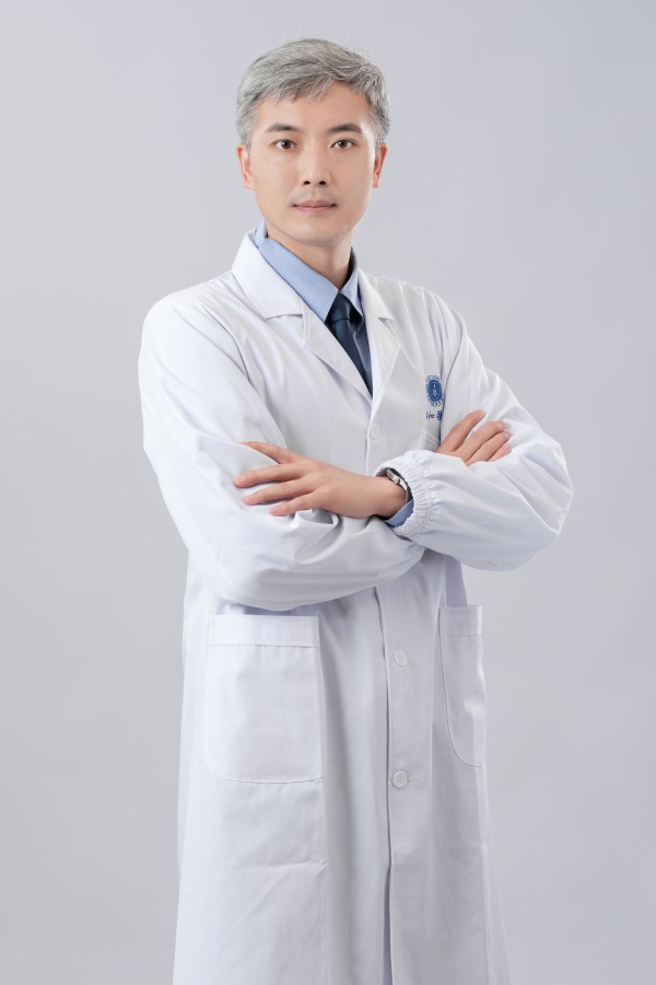Dr. Wei Chen style=